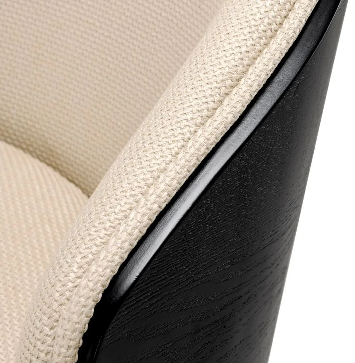 Luxus Esszimmer Stuhl Sandfarben / Schwarz 57 x 62 x H. 77 cm - Küchenstuhl mit Armlehnen - Esszimmer Möbel - Luxus Möbel - Luxus Qualität