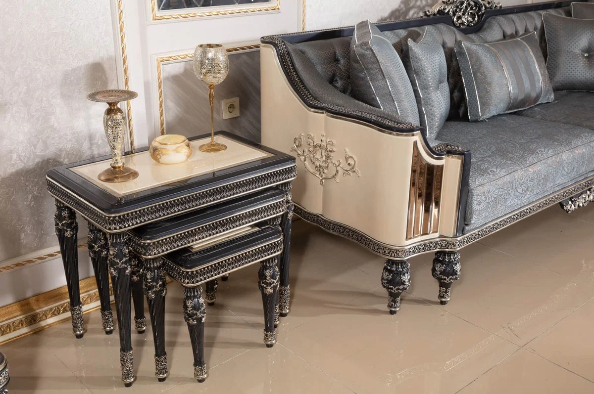 Luxus Barock Sofa Hellblau / Beige / Schwarz / Gold - Prunkvolles Wohnzimmer Sofa mit elegantem Muster - Barock Wohnzimmer & Hotel Möbel - Edel & Prunkvoll