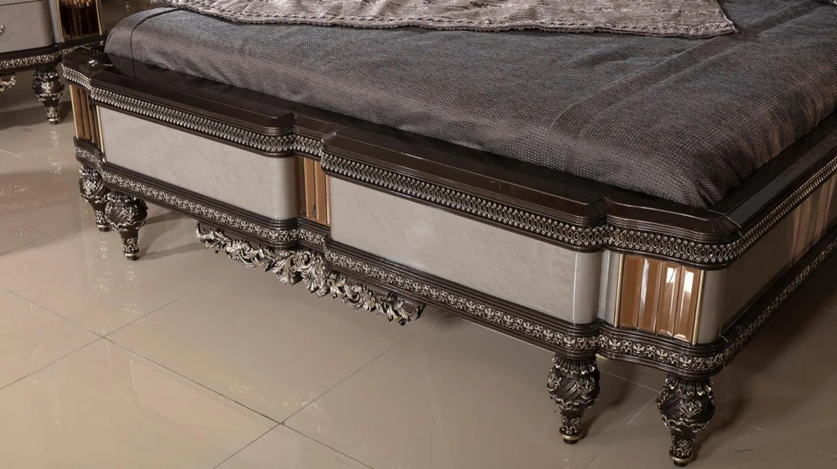 Luxus Barock Doppelbett Grau / Dunkelbraun / Gold - Prunkvolles Massivholz Bett - Luxus Schlafzimmer Möbel im Barockstil - Barock Schlafzimmer Möbel