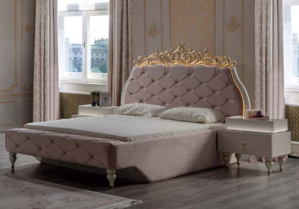 Luxus Barock Doppelbett Rosa / Creme / Gold 204 x 233 x H. 149 cm - Edles Massivholz Bett mit Kopfteil - Prunkvolle Schlafzimmer Möbel im Barockstil