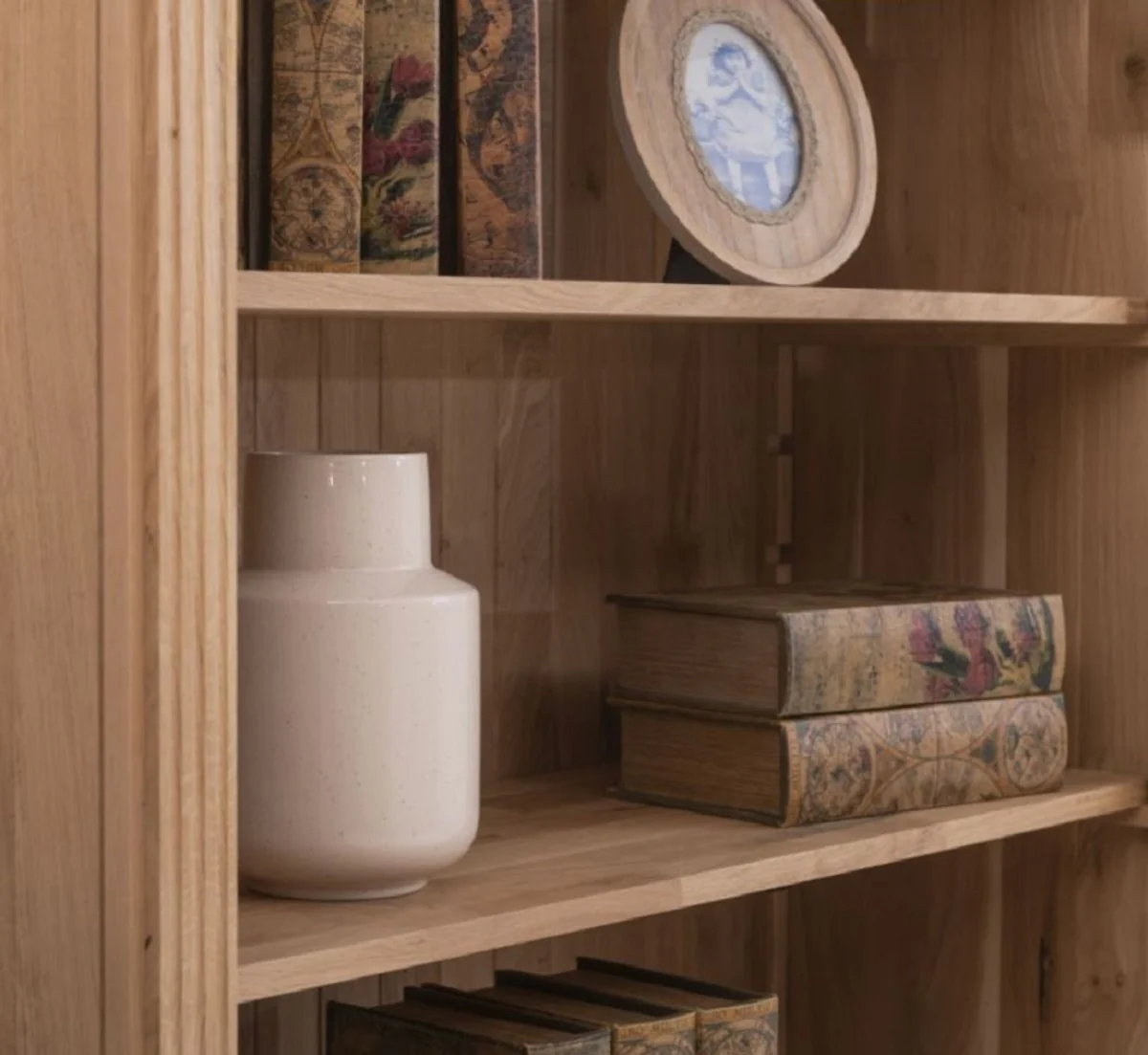 Landhausstil Eichenholz Schrank Naturfarben 223 x 51 x H. 228 cm - Landhausstil Massivholz Möbel