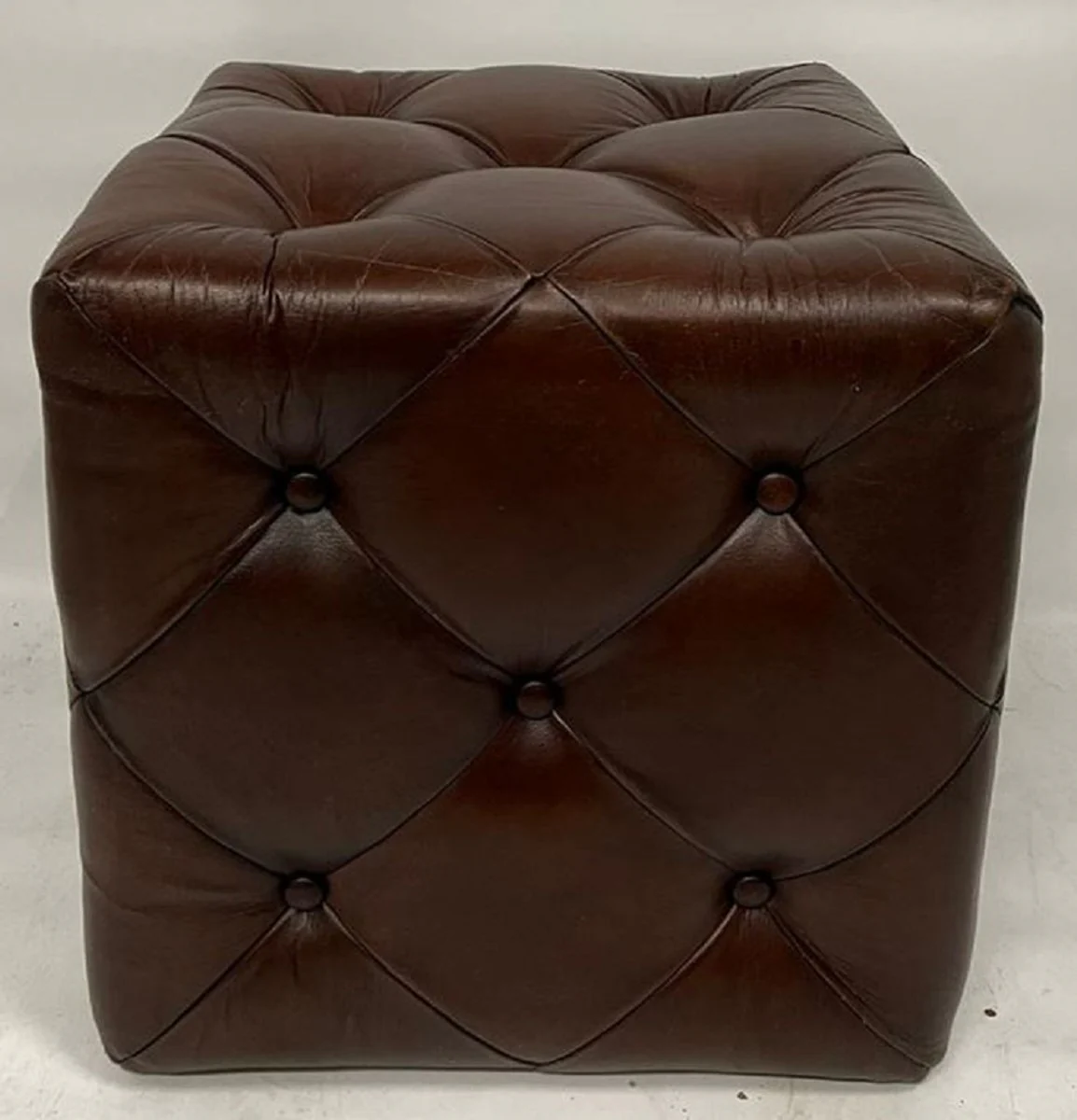 Luxus Chesterfield Leder Hocker Dunkelbraun 40 x 40 x H. 40 cm - Echtleder Fußhocker - Echtleder Würfelhocker - Chesterfield Wohnzimmer - Echtleder Möbel - Luxus Möbel