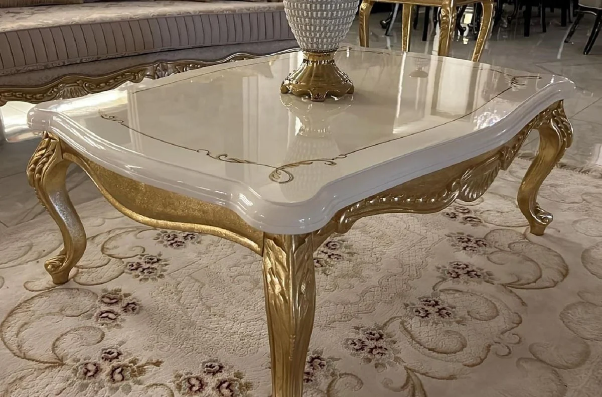 Luxus Barock Couchtisch Weiß / Gold - Massivholz Wohnzimmertisch im Barockstil - Barockstil Wohnzimmer Möbel - Barock Möbel - Barock Einrichtung - Luxus Möbel im Barockstil