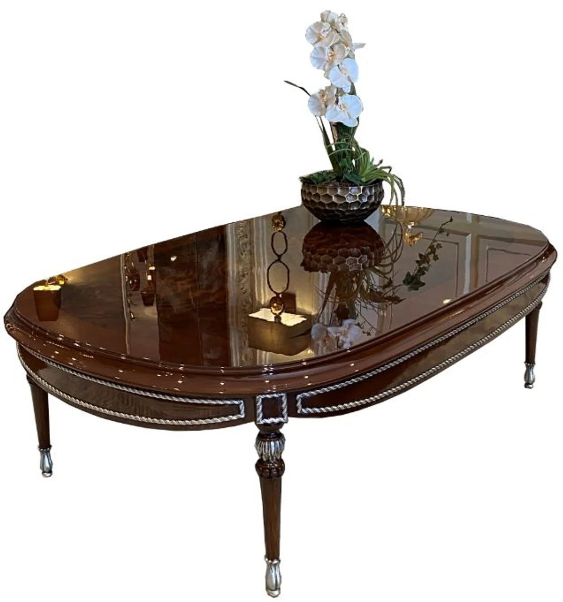 Luxus Barock Couchtisch Braun / Silber 144 x 92 x H. 45 cm - Ovaler Massivholz Wohnzimmertisch - Edle Barock Wohnzimmer Möbel