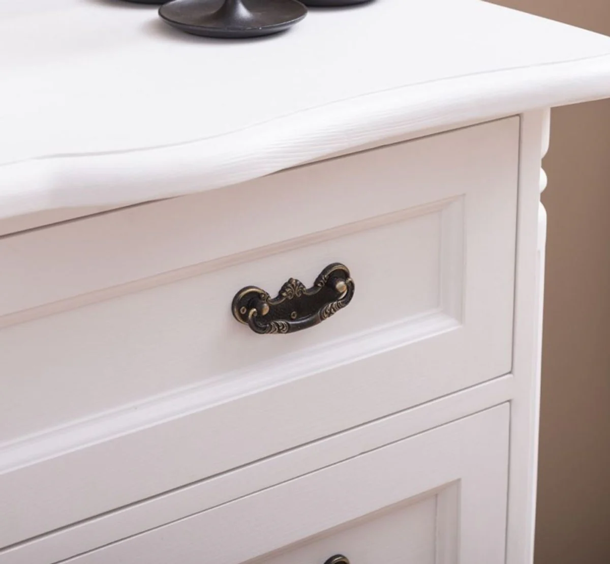 Landhausstil Massivholz Kommode mit 3 Schubladen Weiß 110 x 48 x H. 89 cm - Landhausstil Möbel