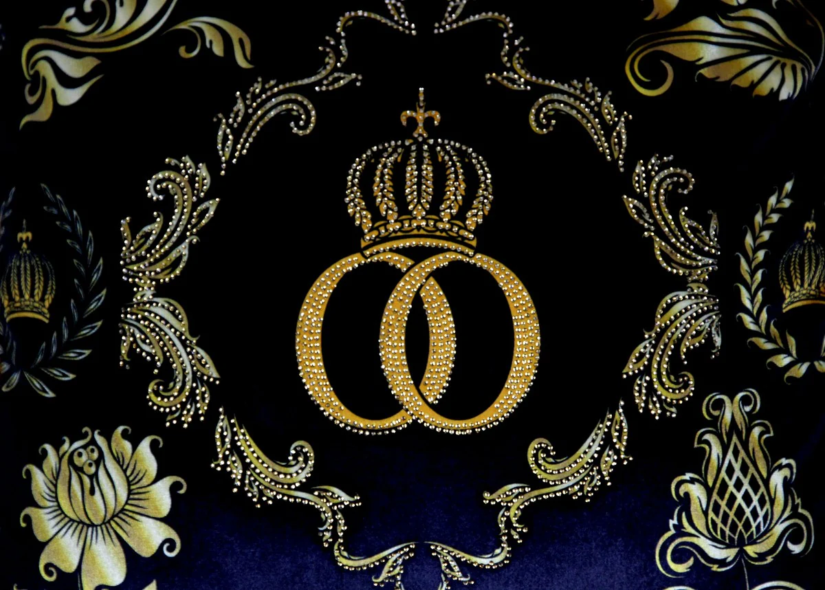 Harald Glööckler Luxus Deko Barock Kissen Pompöös by Schwarz / Gold Krone Deluxe mit Strass Steinen - Glööckler Kissen