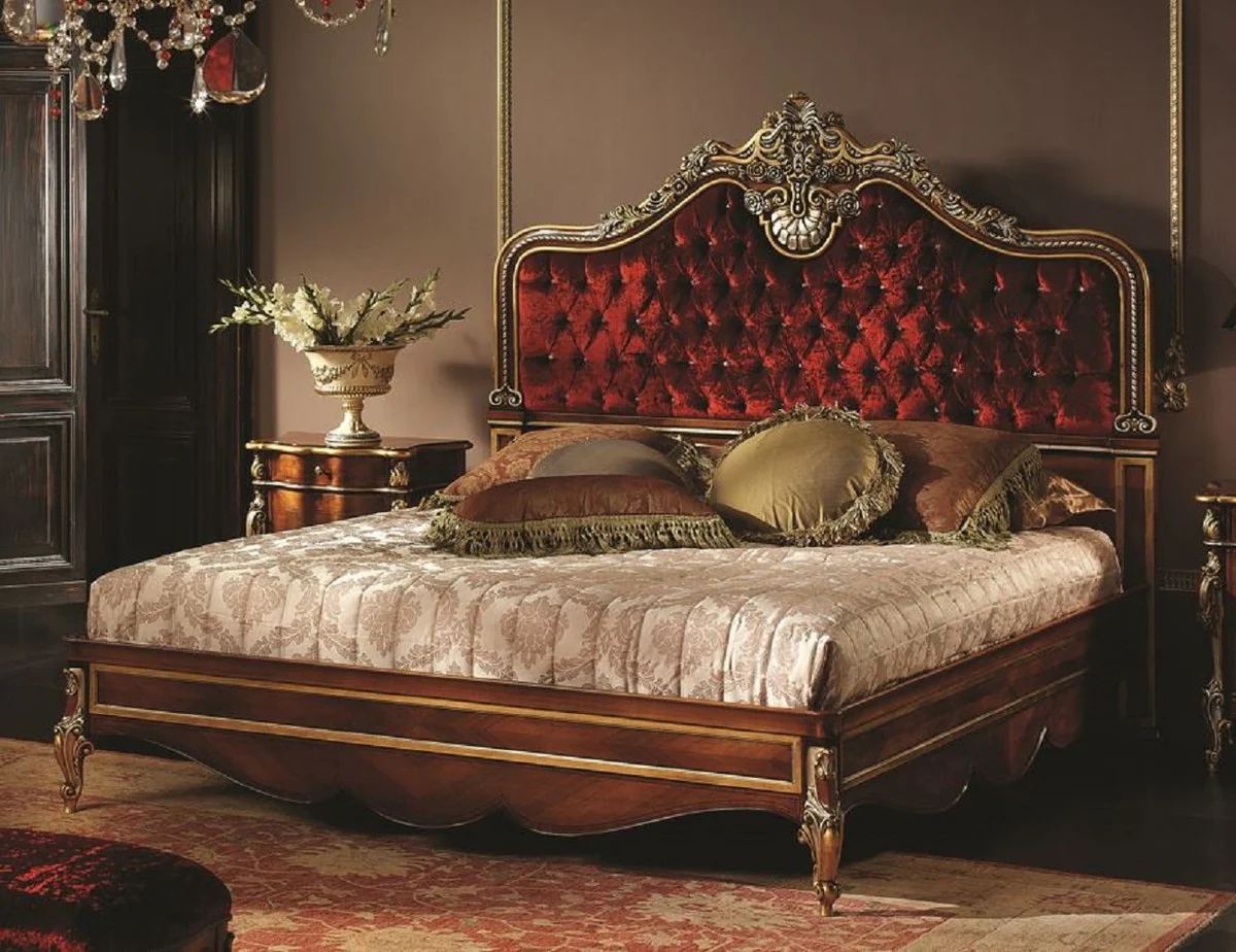 Luxus Barock Doppelbett Bordeauxrot / Braun / Gold / Silber - Prunkvolles Massivholz Bett mit Swarovski Kristallglas - Barock Schlafzimmer Möbel - Luxus Qualität - Made in Italy