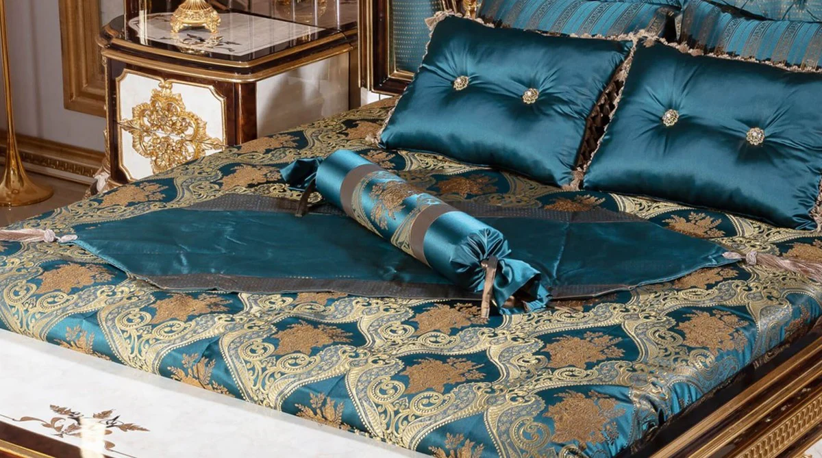 Luxus Barock Schlafzimmer Set Blau / Weiß / Braun / Gold - 1 Doppelbett mit Kopfteil & 2 Nachtkommoden - Schlafzimmer Möbel im Barockstil - Edel & Prunkvoll