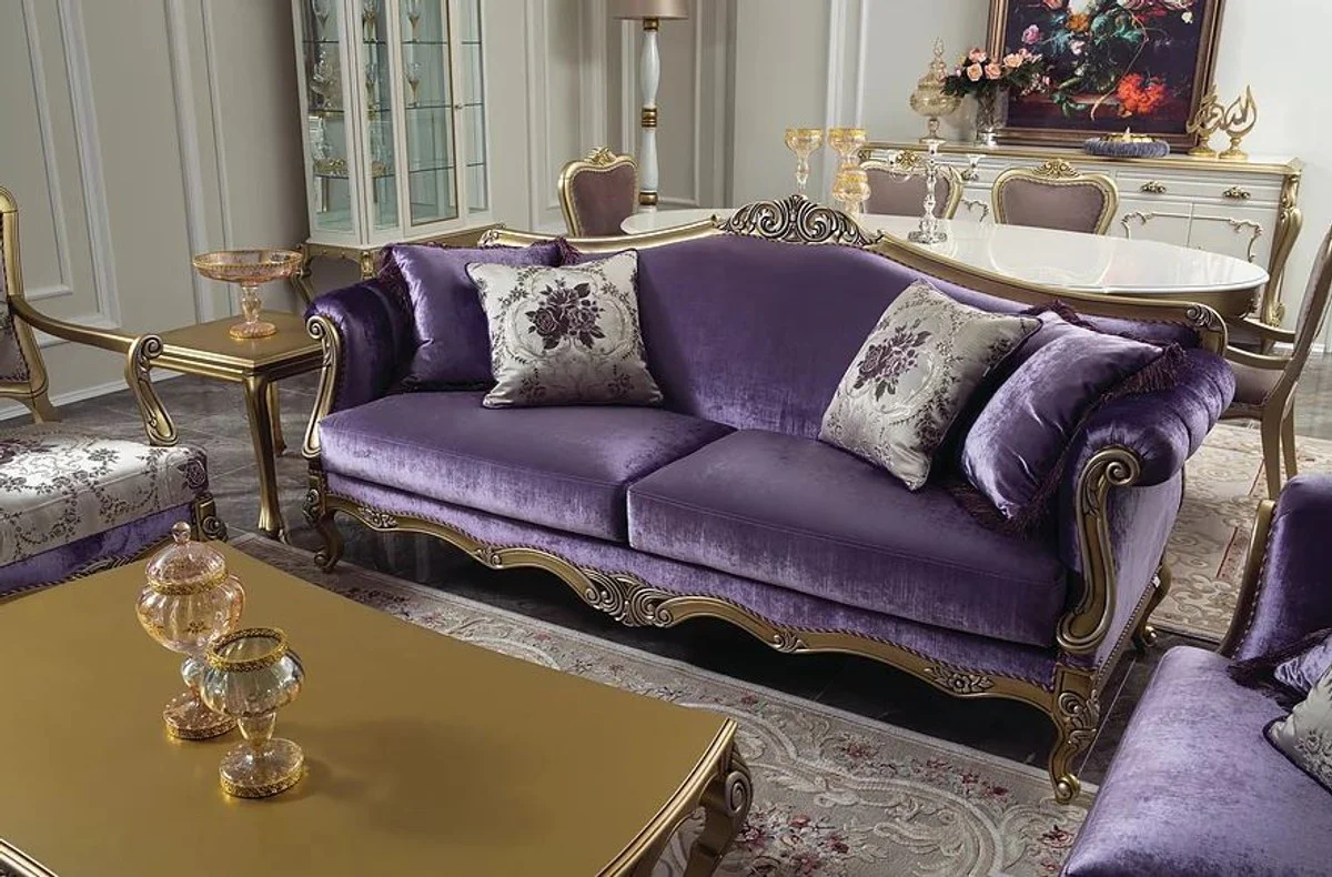 Luxus Barock Couchtisch Gold / Silber 136 x 89 x H. 44 cm - Edler Massivholz Wohnzimmertisch im Barockstil - Barockstil Wohnzimmer Möbel