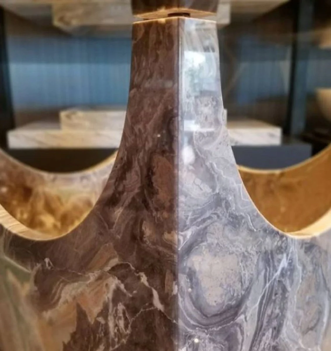 Luxus Marmor Couchtisch mit Glasplatte Grau / Bronzefarben Ø 90 x H. 43 cm - Runder Wohnzimmertisch aus hochwertigem Marmor - Luxus Wohnzimmer Möbel