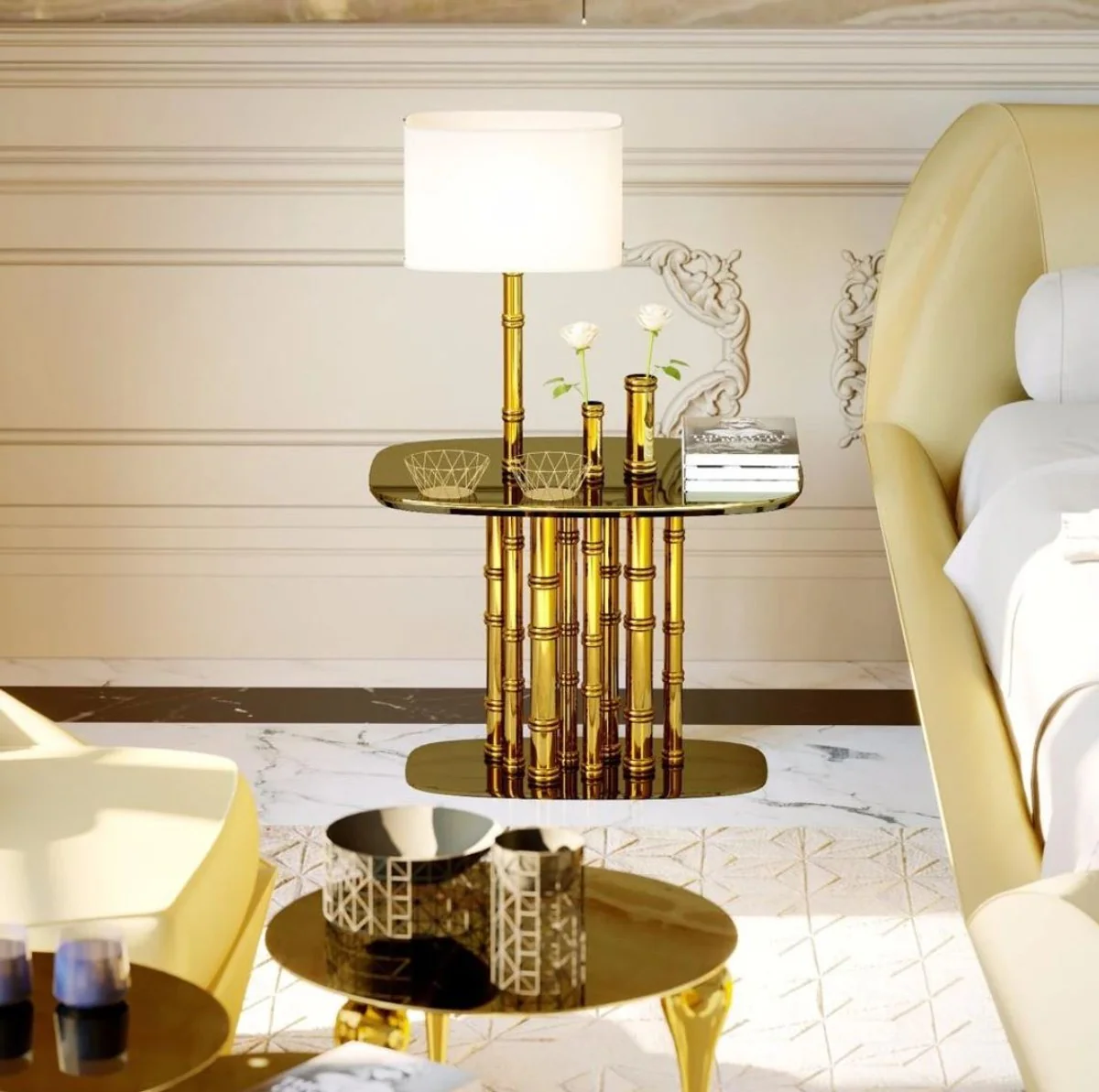 Luxus Designer Beistelltisch Bambus Gold / Schwarz / Weiß 70 x 45 x H. 40 cm - Vergoldeter Messing Nachttisch mit Glasplatte und integrierter Tischleuchte - Hotel Möbel - Luxus Qualität