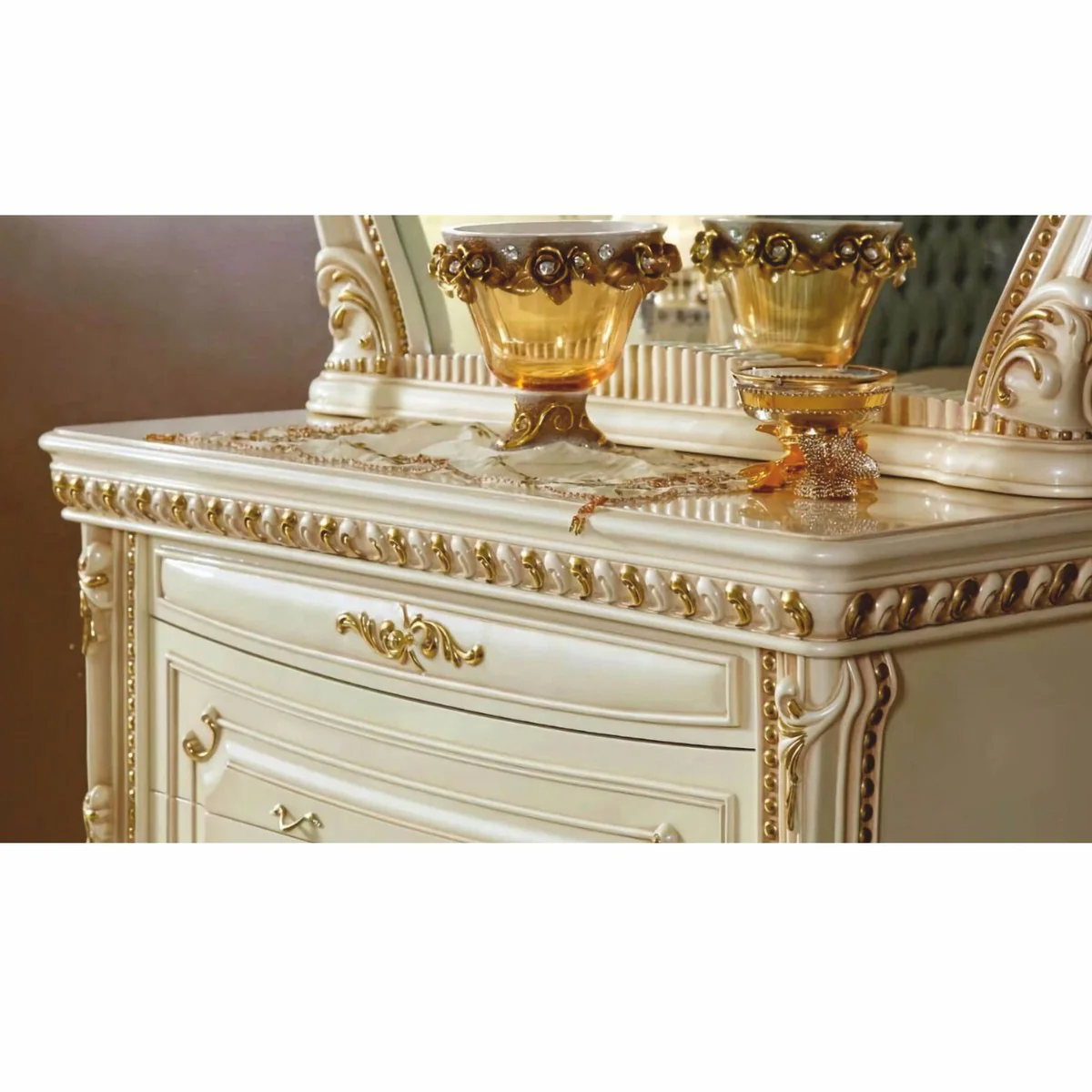 Luxus Barock Kommode mit Spiegel Creme / Gold - Schlafzimmer Möbel