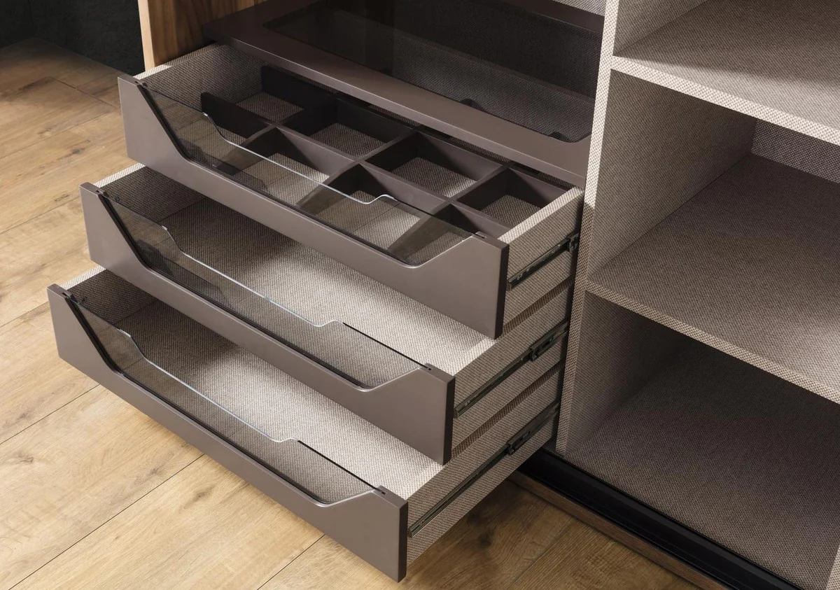 Luxus Schlafzimmerschrank Braun / Kupferfarben 260 x 70 x H. 220 cm - Massivholz Kleiderschrank mit 2 Schiebetüren - Luxus Schlafzimmer Möbel