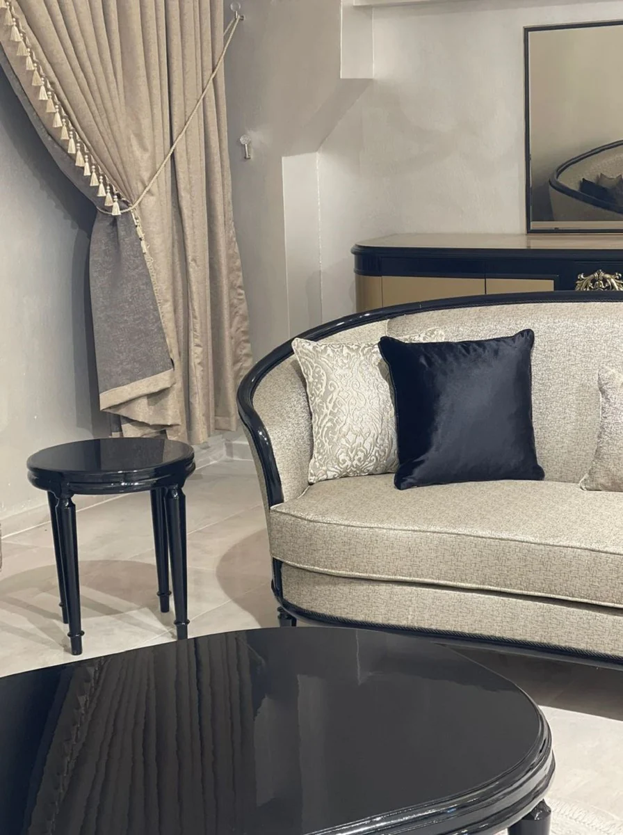 Luxus Barock Sofa Gold / Schwarz - Barockstil Wohnzimmer Sofa - Barockstil Wohnzimmer Möbel - Luxus Möbel im Barockstil - Barock Einrichtung - Edel & Prunkvoll