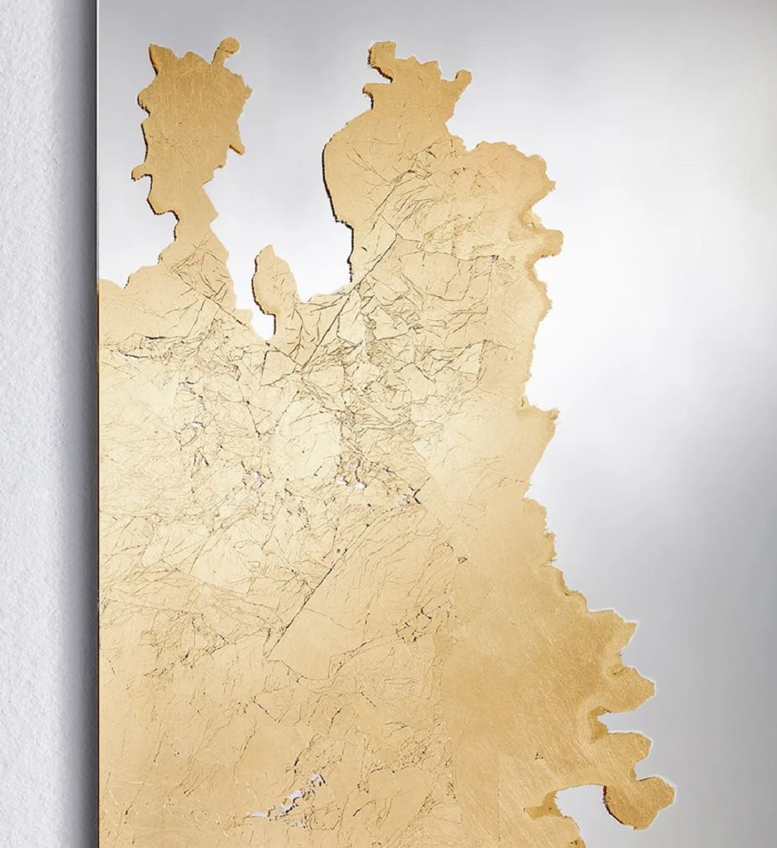 Luxus Wandspiegel Gold 80 x 2,5 x H. 130 cm - Rechteckiger Wohnzimmer Spiegel - Schlafzimmer Spiegel - Garderoben Spiegel - Luxus Möbel - Luxus Interior - Luxus Qualität