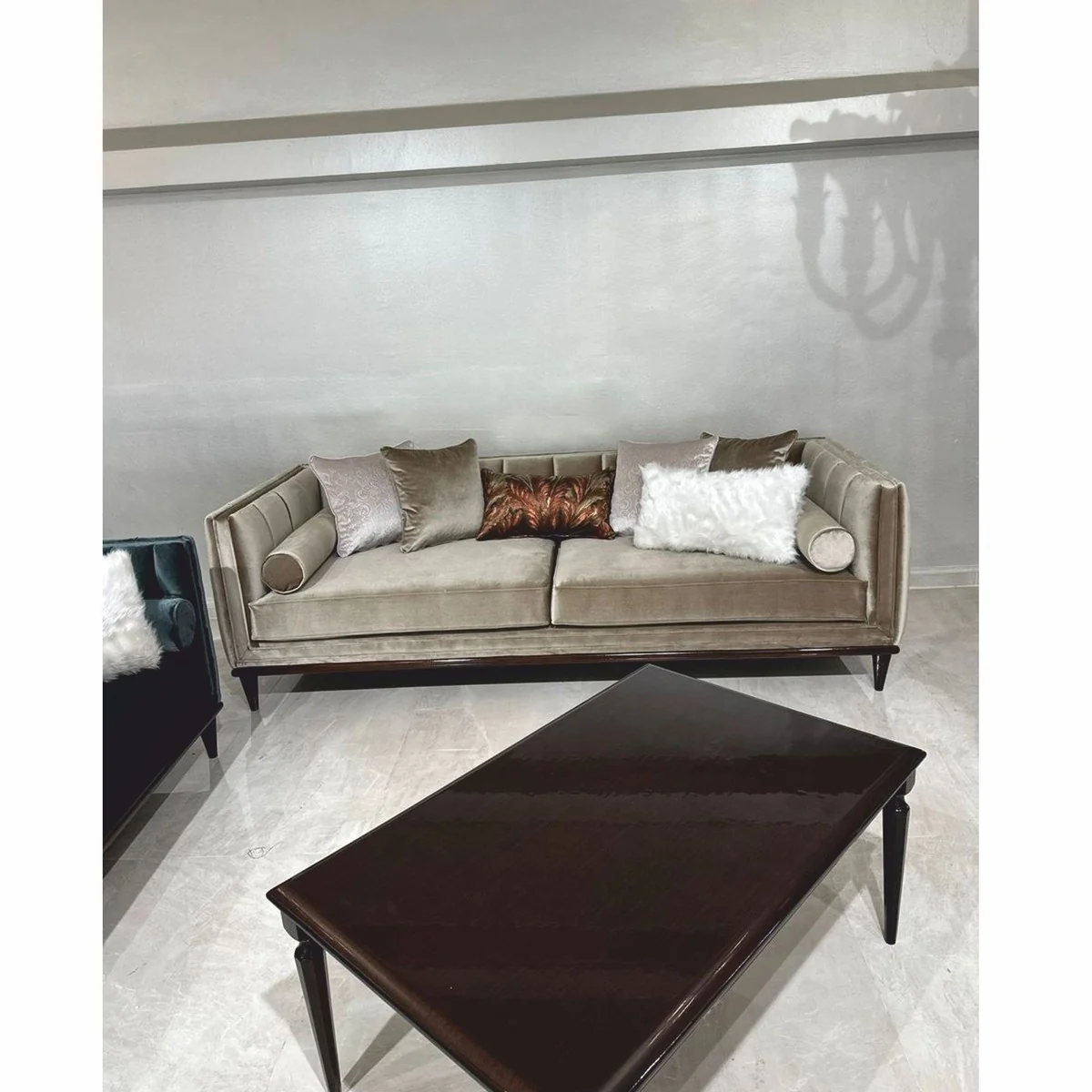 Luxus Art Deco Samt Sofa Olivgrün / Dunkelbraun 235 cm - Wohnzimmer Möbel