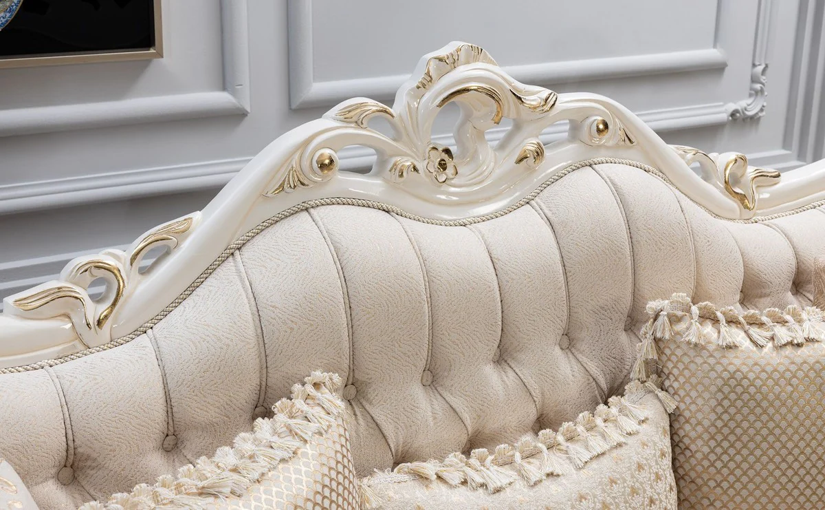 Luxus Barock Sofa Weiß / Gold - Barockstil Wohnzimmer Sofa mit elegantem Muster - Luxus Wohnzimmer Möbel im Barockstil - Barock Möbel - Barock Einrichtung