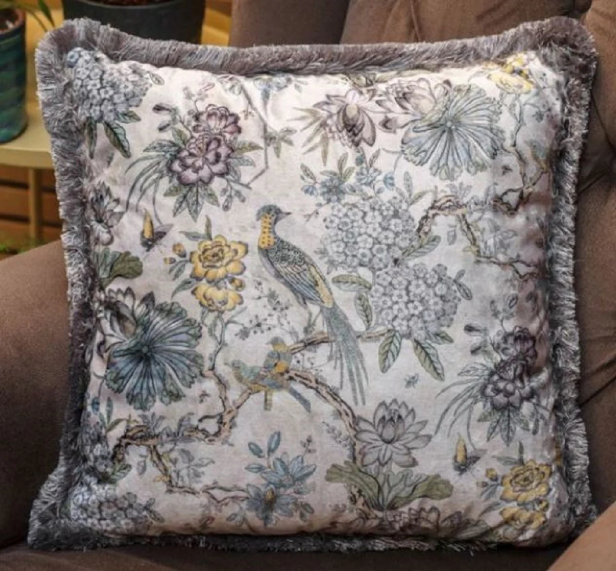 Luxus Deko Kissen Blumen & Vögel Hellbeige / Mehrfarbig 45 x 45 cm - Bedrucktes Samt Kissen mit Fransen - Luxus Kollektion