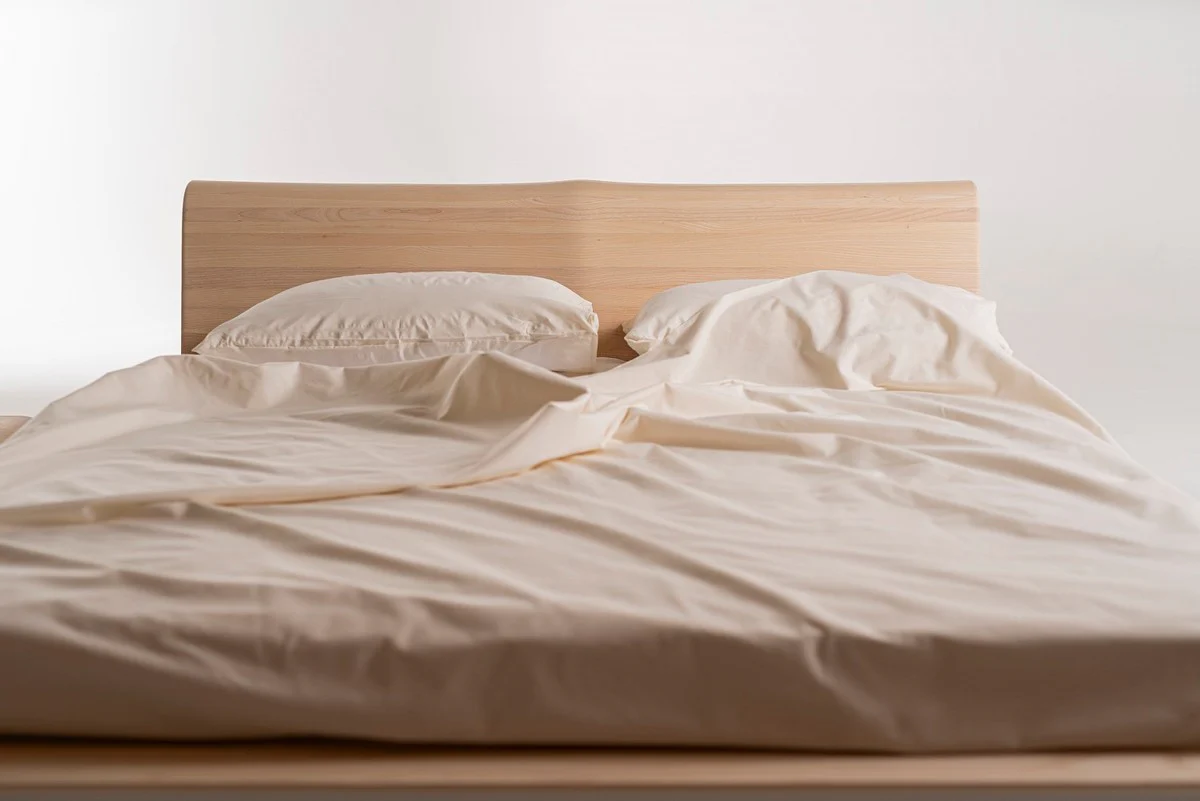 Luxus Massivholz Doppelbett Naturfarben - Verschiedene Größen