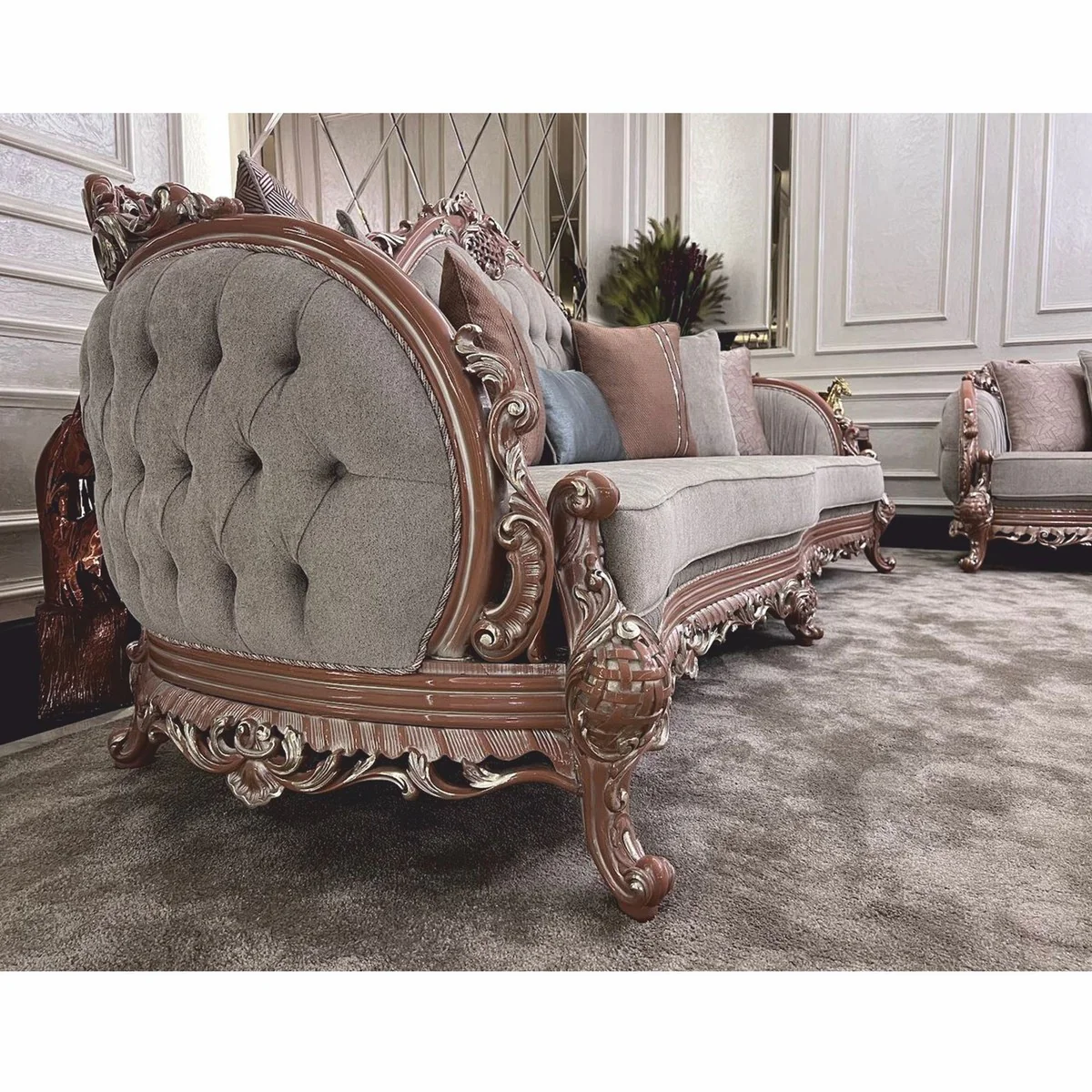 Luxus Barock Wohnzimmer Sofa Grau / Braun / Silber 295 cm - Barock Möbel