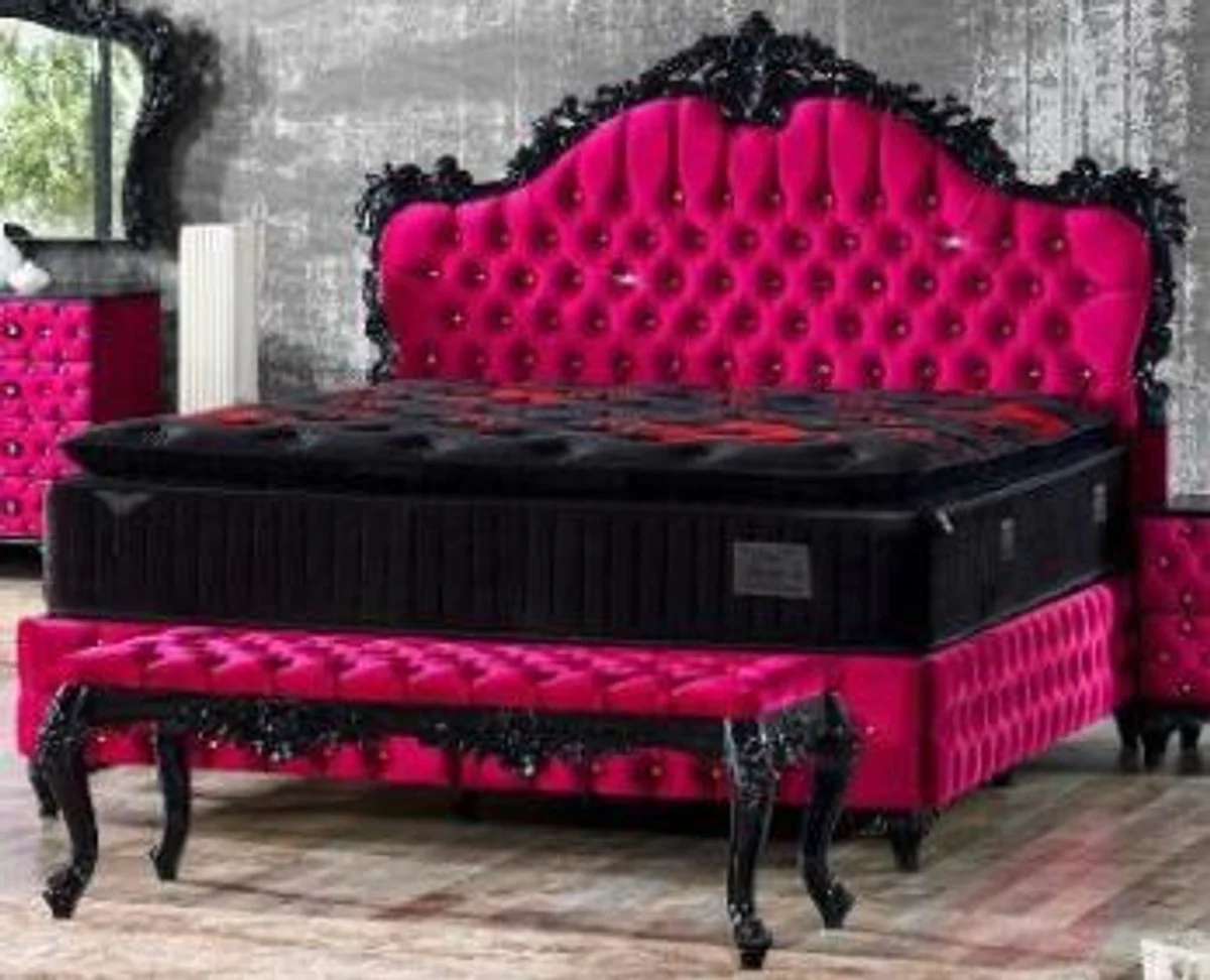 Barock Doppelbett Pink / Schwarz - Prunkvolles Samt Bett mit Glitzersteinen und Matratze - Schlafzimmer Möbel im Barockstil