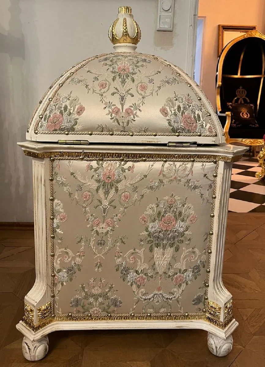 Pompöös by Barock Katzenhaus Silber / Creme - designed by Harald Glööckler