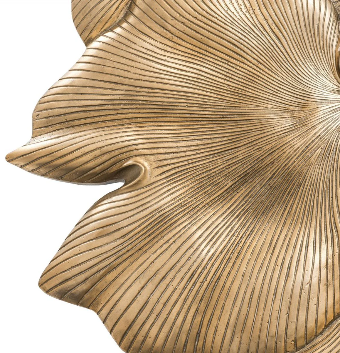 Designer Couchtisch Vintage Messingfarben / Schwarz / Gold 98 x 92 x H. 29 cm - Wohnzimmertisch im Ginkgoblätter Design - Luxus Qualität