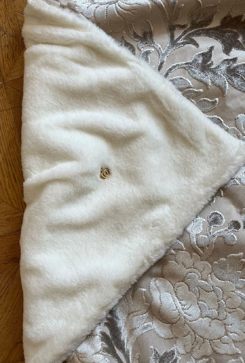 Luxus Wohndecke Pompöös by Creme Muster von Harald Glööckler mit edlem Bouquet Musterstoff