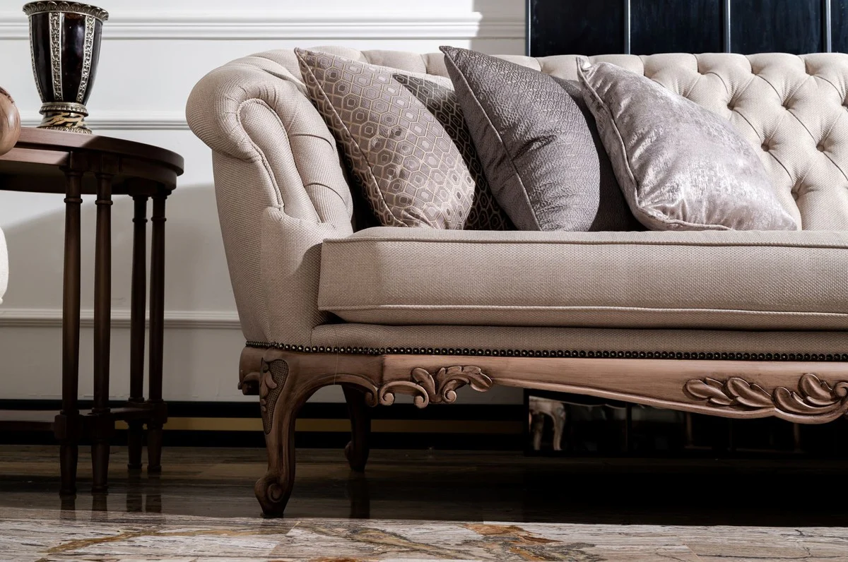 Luxus Barock Sofa Cremefarben / Braun - Handgefertigtes Wohnzimmer Sofa im Barockstil - Barock Wohnzimmer Möbel