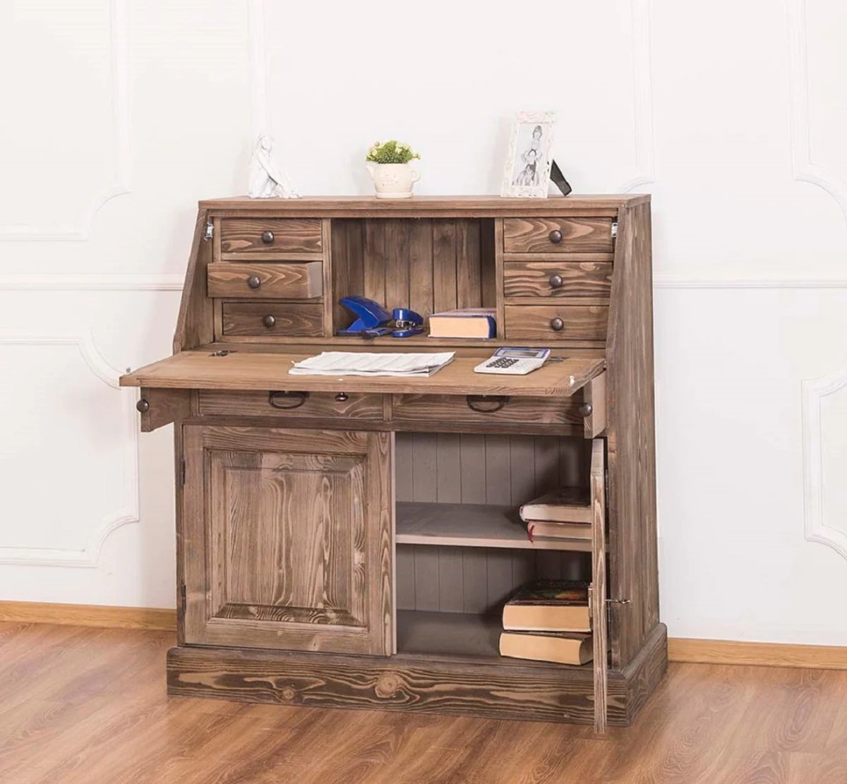 Landhausstil Schreibkommode mit 2 Türen und 8 Schubladen Braun 106 x 49 x H. 109 cm - Möbel im Landhausstil