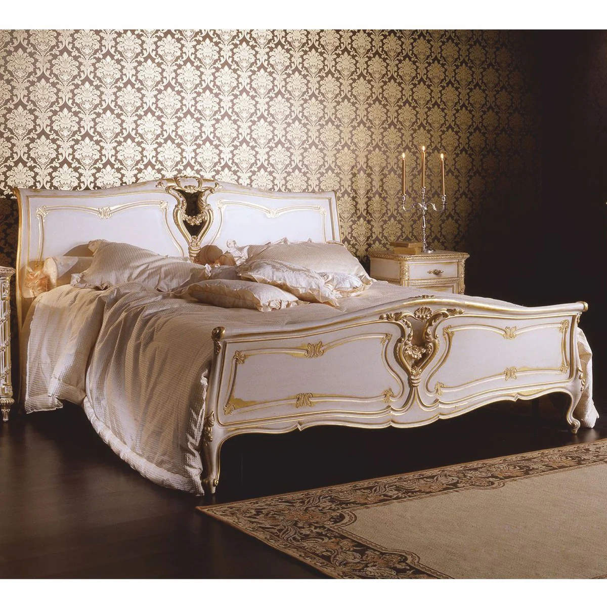 Luxus Barock Doppelbett Weiß / Gold - Barock Möbel - Made in Italy