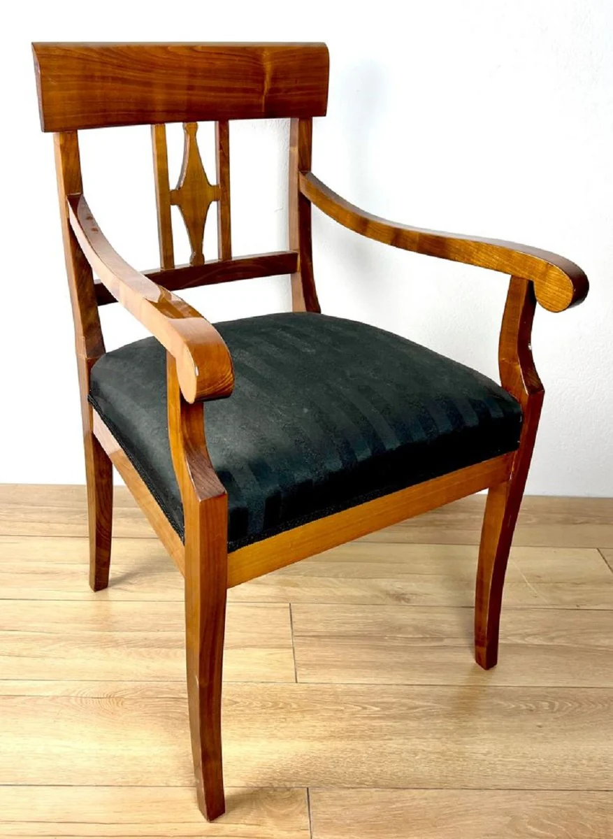 Luxus Biedermeier Esszimmer Stuhl mit Armlehnen und Streifen Braun / Schwarz 59 x H. 94 cm - Massivholz Küchen Stuhl - Massivholz Esszimmer Möbel - Biedermeier Esszimmer Möbel