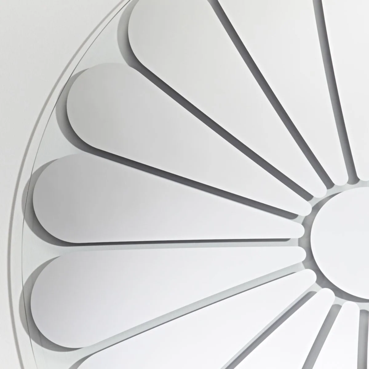 Luxus Wandspiegel mit Blumenmotiv Ø 105 cm - Designer Spiegel