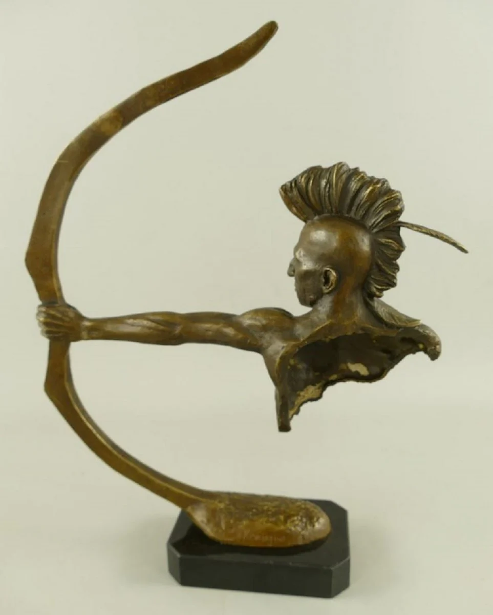 Luxus Bronze Deko Skulptur Indianer mit Bogen Bronze / Schwarz H. 42 cm