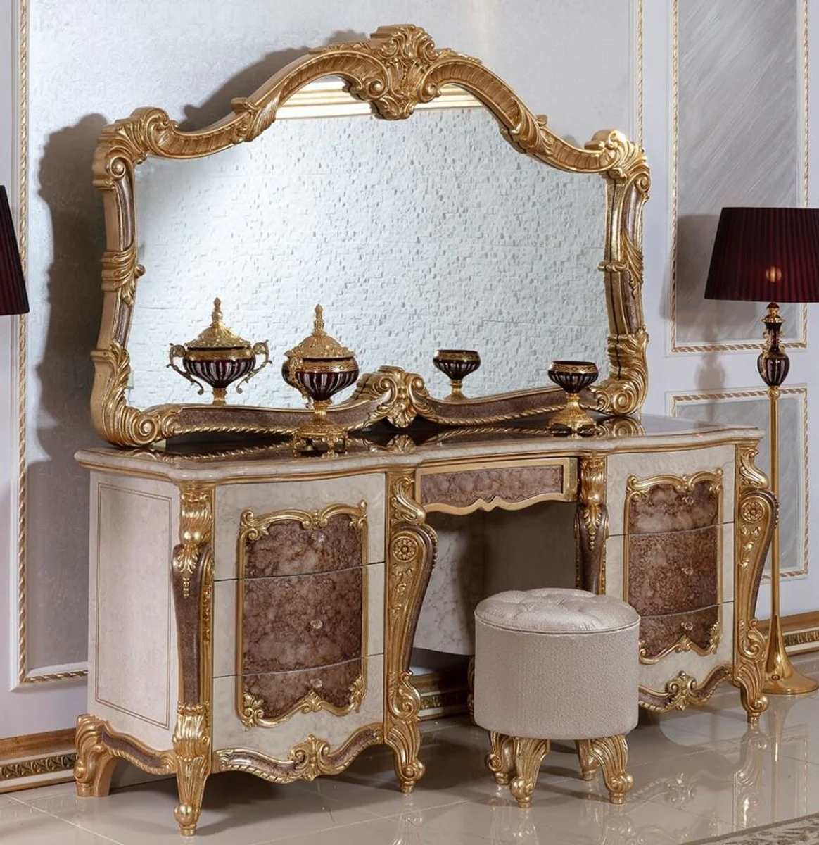 Luxus Barock Schlafzimmer Set Weiß / Braun / Gold / Silber - 1 Barock Schminkkommode & 1 Barock Spiegel & 1 Barock Hocker - Barock Schlafzimmer Möbel - Edel & Prunkvoll
