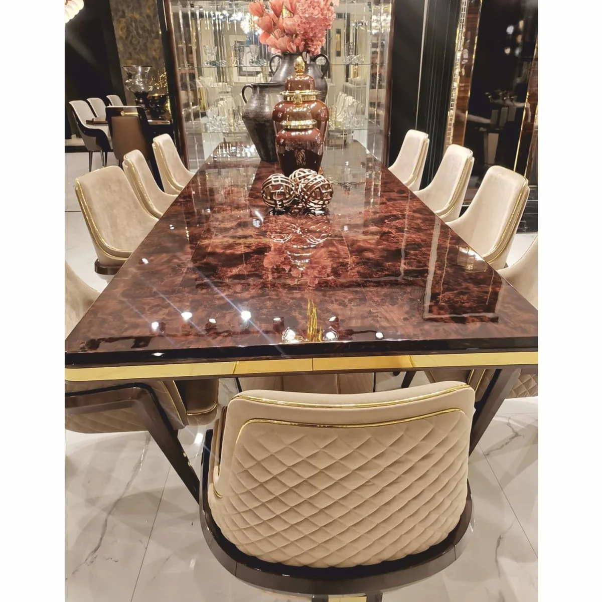 Luxus Art Deco Esszimmer Set - Esstisch & 6 Esszimmer Stühle mit Armlehnen