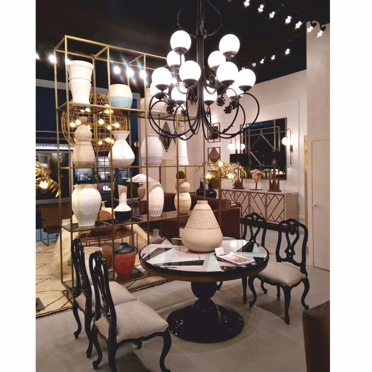 Luxus Barock Schmiedeeisen Kronleuchter Schwarz / Weiß Ø 110 x H. 155 cm