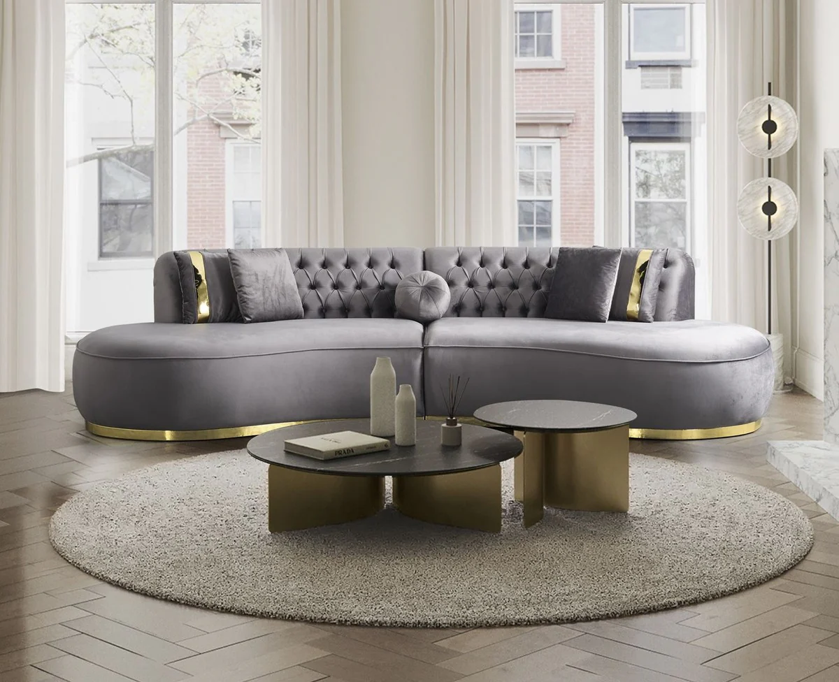 Luxus Samt 4er Sofa Grau / Gold 330 x 120 x H. 76 cm - Wohnzimmer Sofa mit edlem Samtstoff - Wohnzimmer Möbel - Luxus Möbel - Wohnzimmer Einrichtung - Luxus Einrichtung