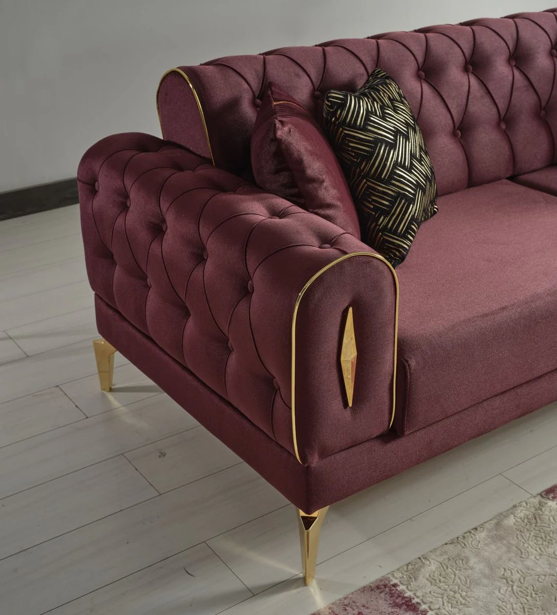 Luxus Schlafsofa Weinrot / Gold 225 x 95 x H. 83 cm - Wohnzimmer Sofa mit 4 Kissen - Luxus Wohnzimmer Möbel