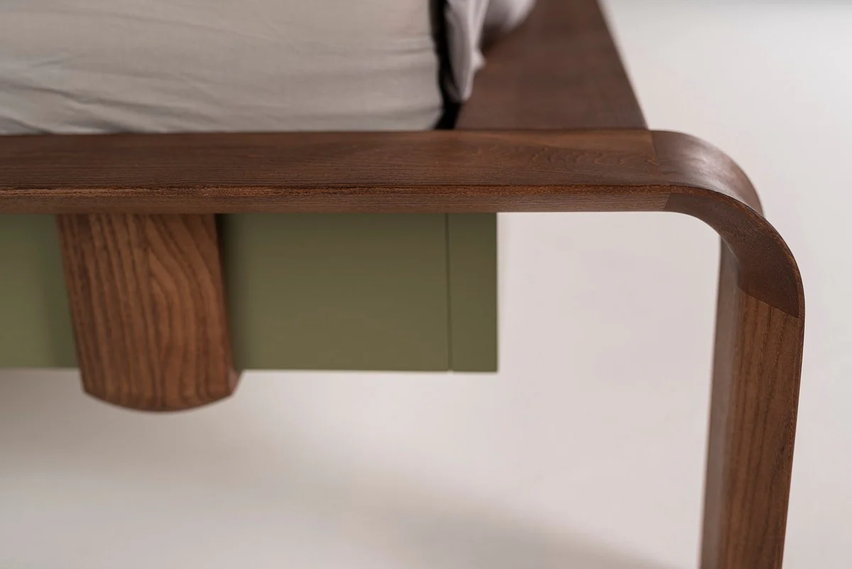 Luxus Massivholz Doppelbett Dunkelbraun - Verschiedene Größen