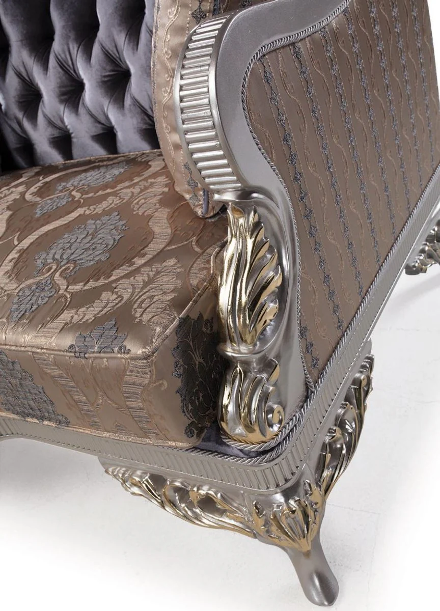 Luxus Barock Wohnzimmer Sofa mit Kissen Lila / Beige / Silber / Gold 228 x 93 x H. 108 cm - Barockmöbel