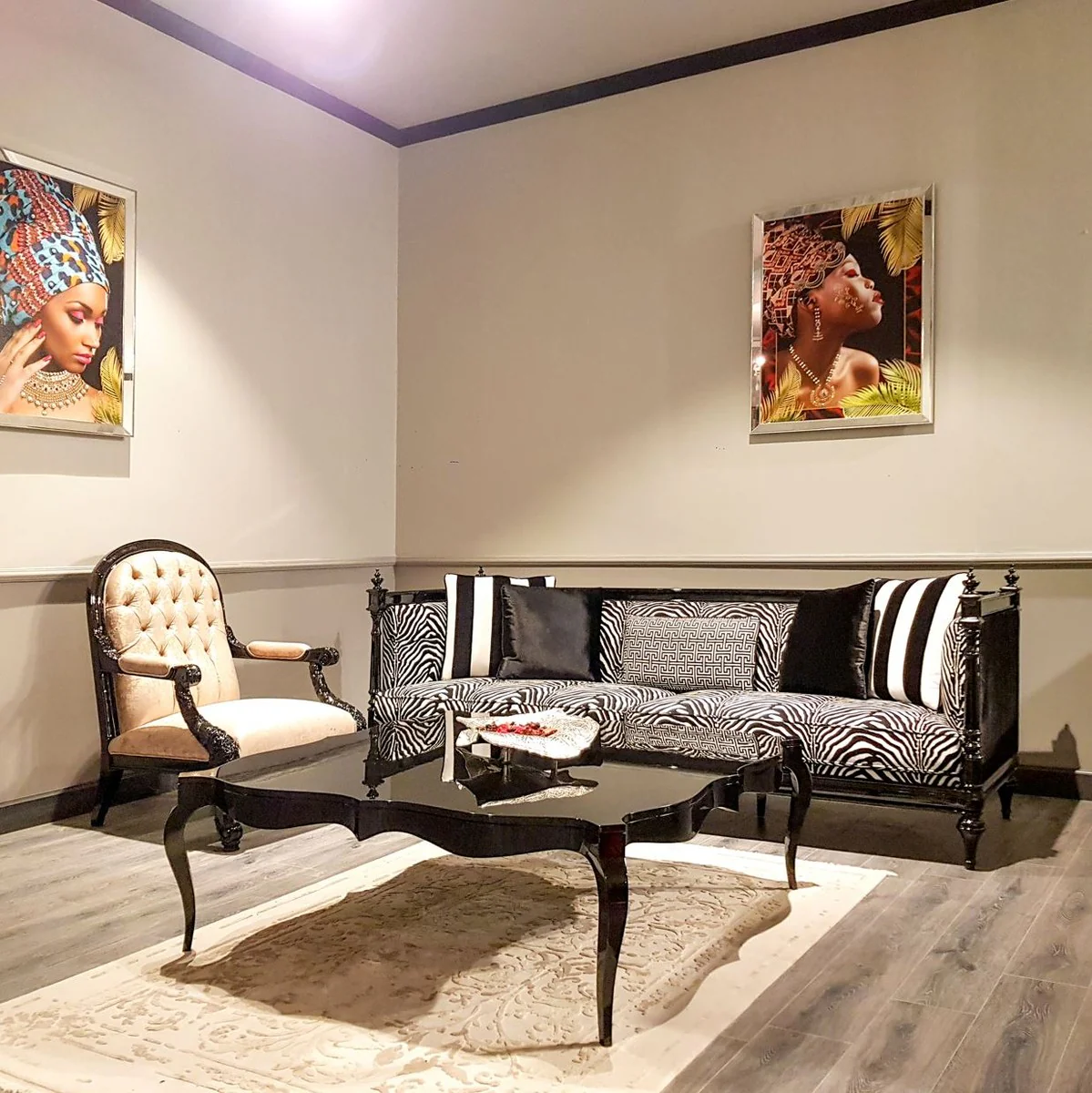 Luxus Barock Sofa Zebra / Schwarz - Handgefertigtes Wohnzimmer Sofa im Barockstil - Edle Barock Wohnzimmer Möbel