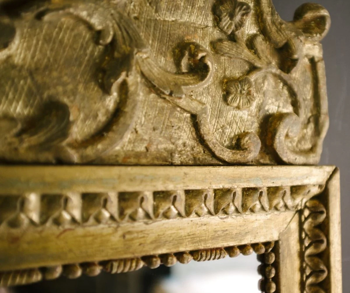 Barock Spiegel Gold 58 x H. 180 cm - Prunkvoller Wandspiegel mit wunderschönen Verzierungen