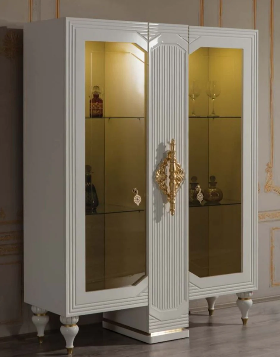 Luxus Barock Vitrine Weiß / Gold 125 x 49 x H. 169 cm - Beleuchteter Massivholz Vitrinenschrank mit 2 Glastüren - Edle Barock Möbel