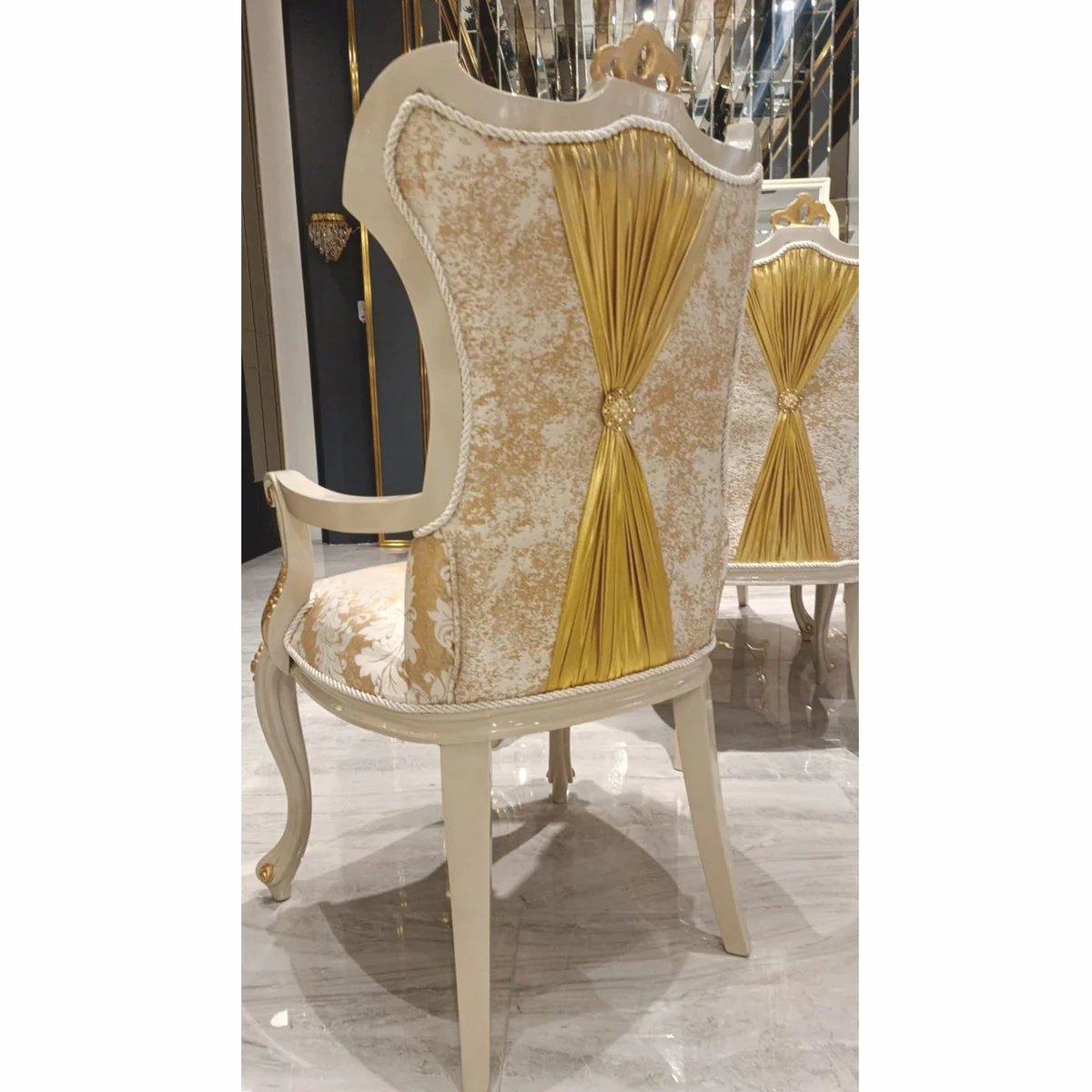 Luxus Barock Esszimmer Set Gold / Grau - 1 Barock Esstisch & 6 Barock Esszimmerstühle