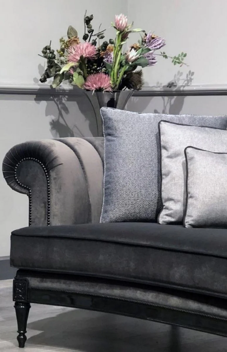 Luxus Barock Sofa Grau / Schwarz - Prunkvolles Wohnzimmer Sofa - Luxus Möbel im Barockstil - Barockstil Wohnzimmer Möbel - Barock Einrichtung - Edel & Prunkvoll