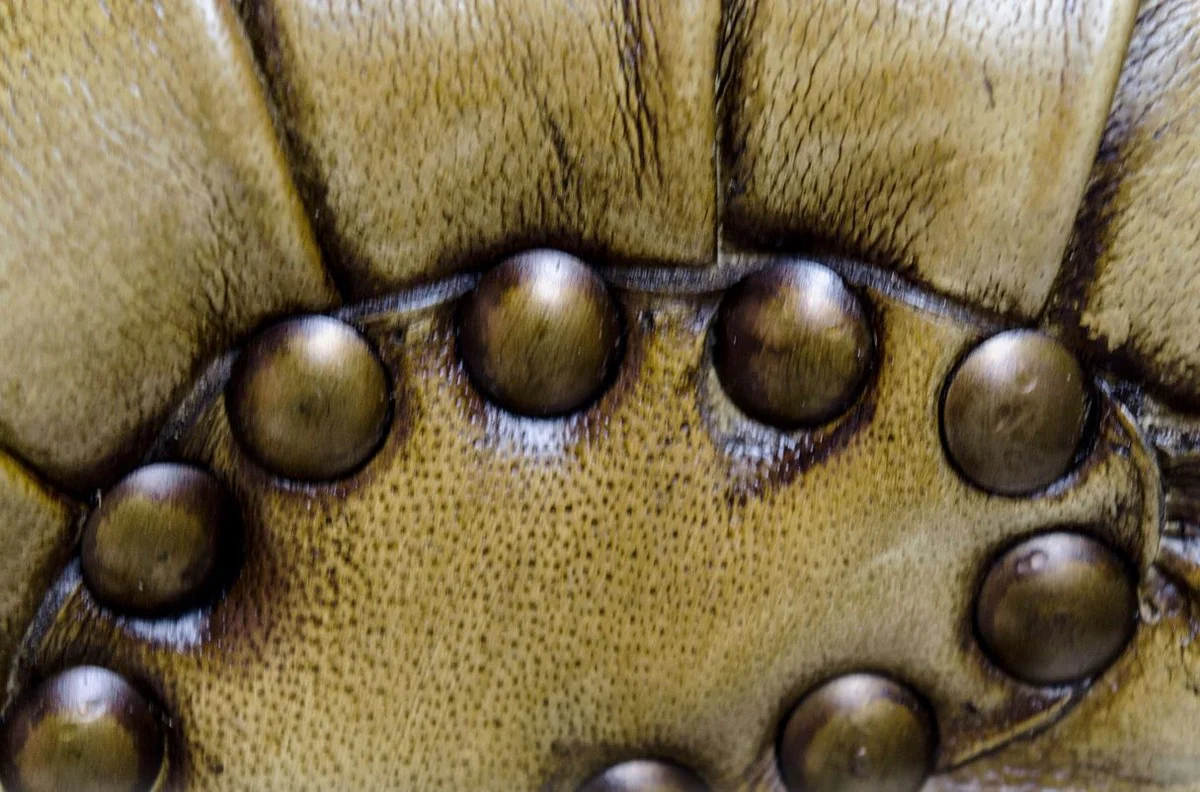 Luxus Echtleder Sessel Gelb / Schwarz 84 x 85 x H. 112 cm - Luxus Hotel Möbel