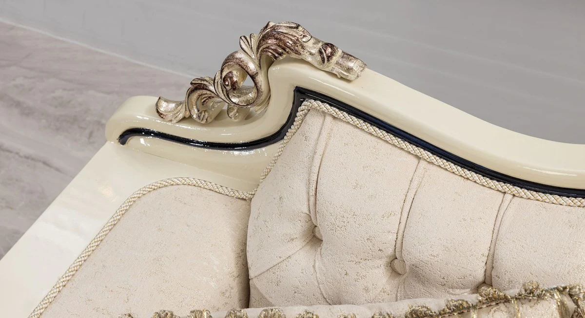 Luxus Barock Sofa Weiß / Creme / Schwarz / Antik Gold - Barockstil Wohnzimmer Sofa mit elegantem Muster - Luxus Wohnzimmer Möbel im Barockstil - Barock Einrichtung - Barock Möbel