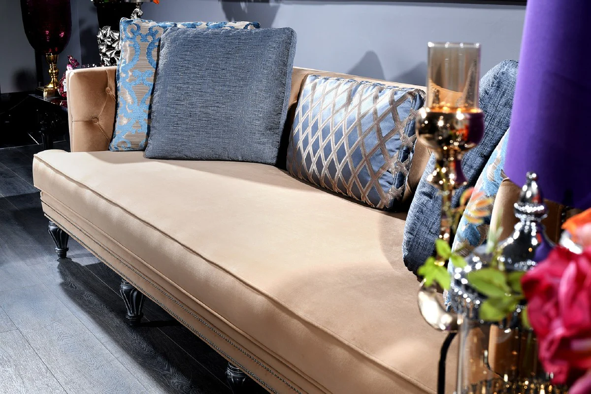 Luxus Barock Chesterfield Sofa Beige / Silber 250 x 92 x H. 85 cm - Barockmöbel