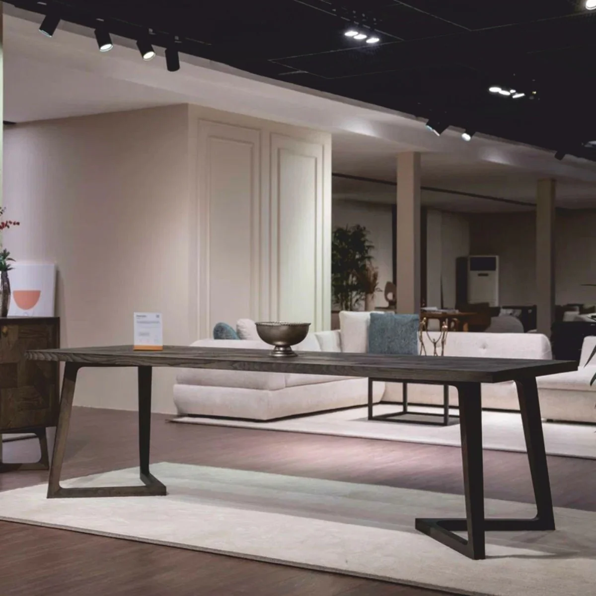 Luxus Esszimmer Set Braun / Creme - 1 Esstisch und 6 Esszimmer Stühle - Luxus Möbel